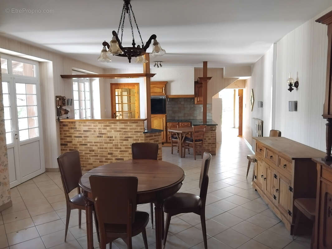 Maison à LACAUNE