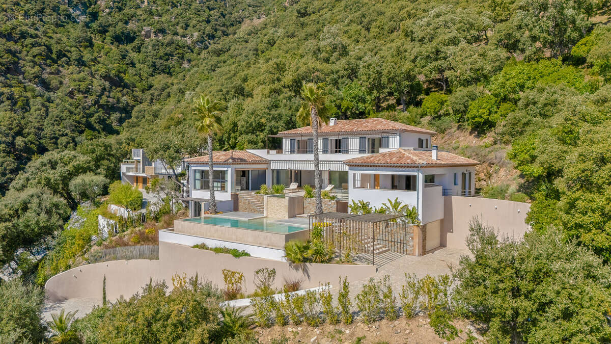 Maison à CAVALAIRE-SUR-MER