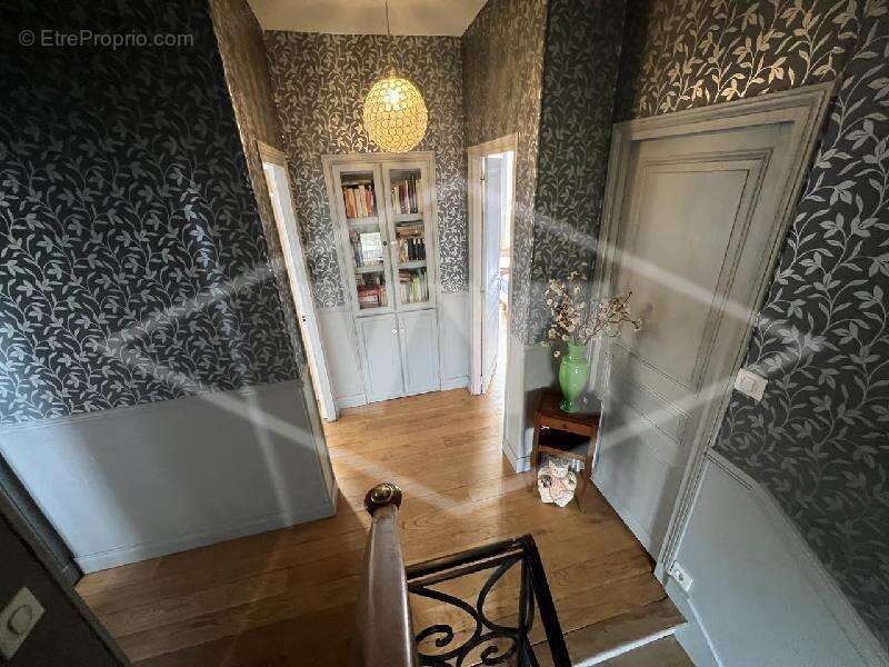 Maison à COMBS-LA-VILLE