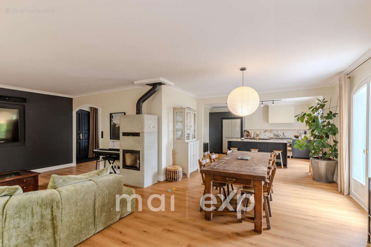 Maison 190 m² à Kervignac  - photo 7