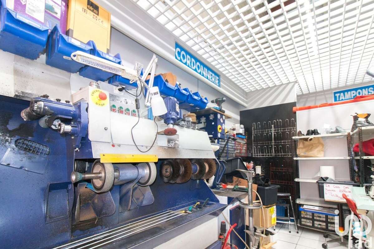 Photo 4 - Commerce à OTHIS