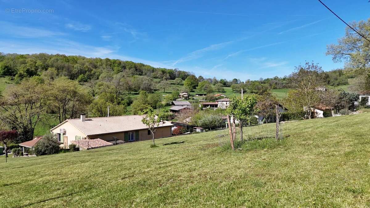 Terrain à MONTJOIE-EN-COUSERANS