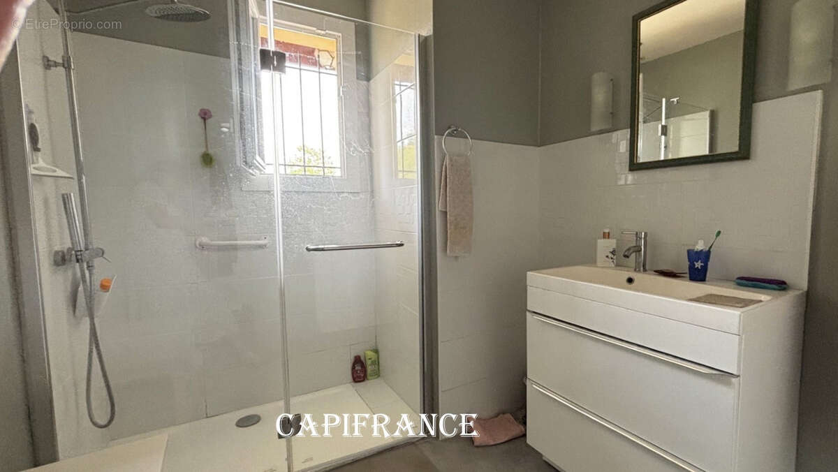 Maison à vendre 4 pièces PORT D'ENVAUX (17) - photo 6