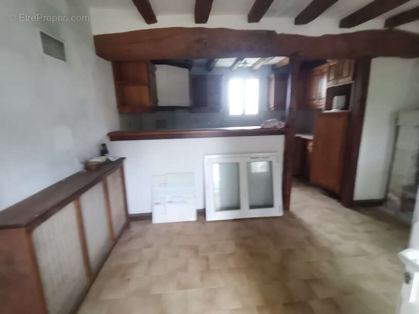 Maison à LA TOUR-SAINT-GELIN