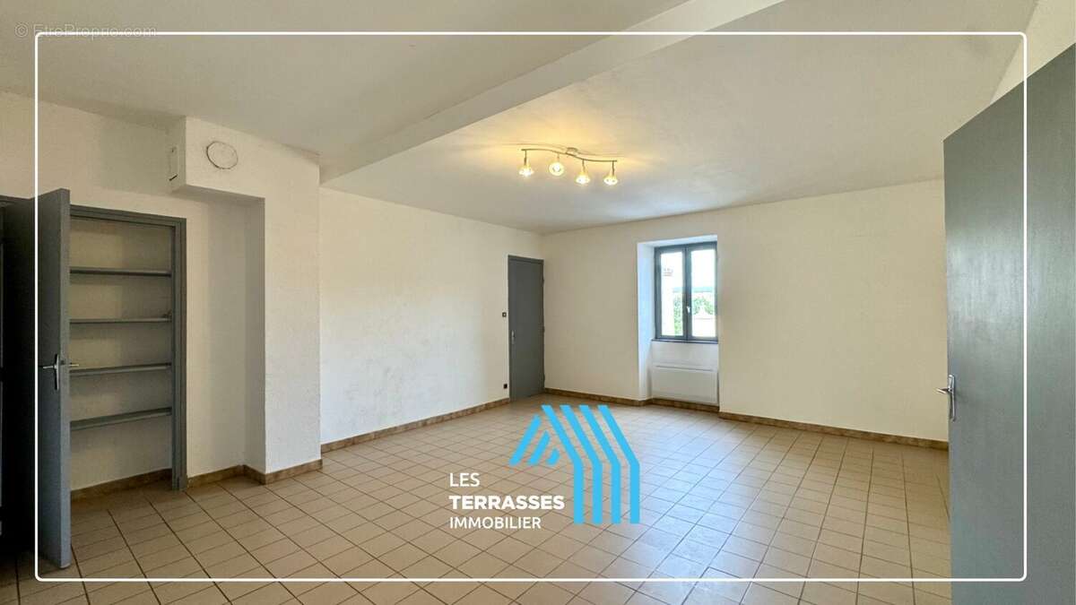 Appartement à SAINT-GERVAIS-SUR-ROUBION
