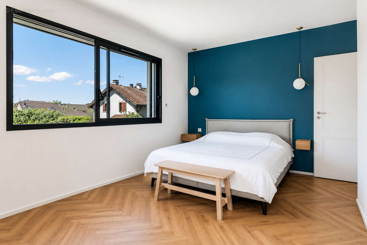 Maison contemporaine de 170 m2 construite en 2021 sur une parcelle d'environ 650 m2 - Veigy Foncenex - photo 6