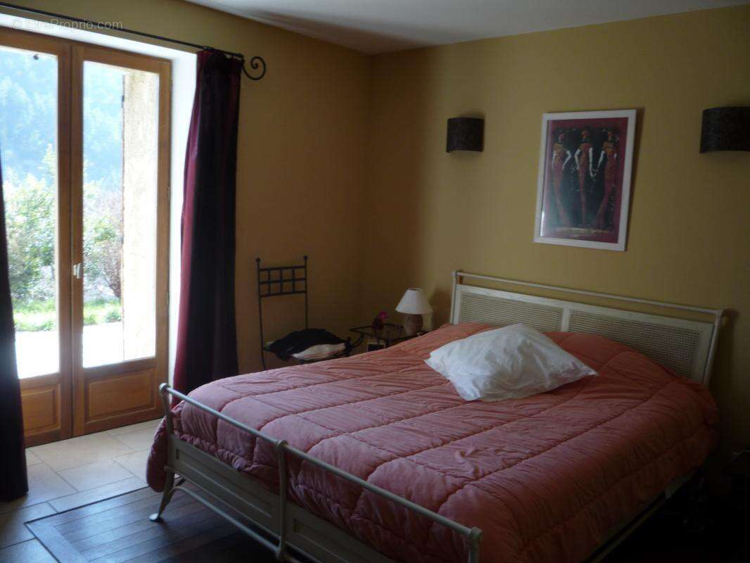 Maison à BUIS-LES-BARONNIES