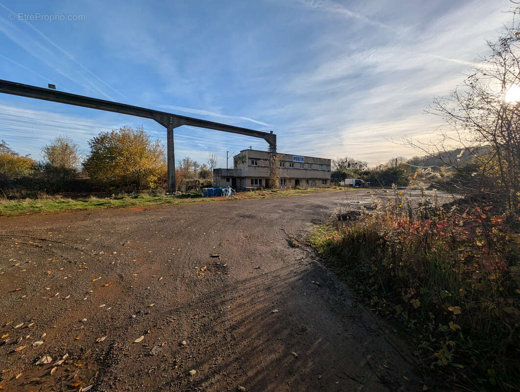 Commerce à PRECY-SUR-OISE