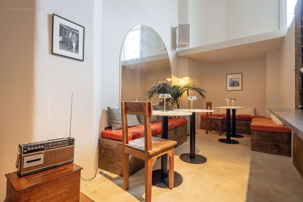 Commerce à SAINT-REMY-DE-PROVENCE