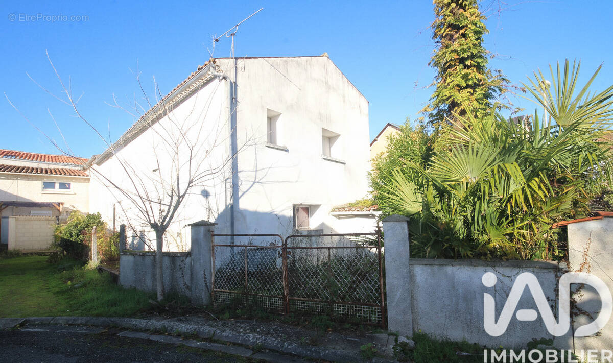 Photo 1 - Maison à LOULAY