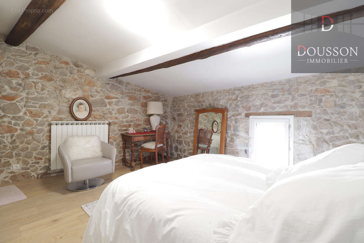 Maison à SAINT-JUST