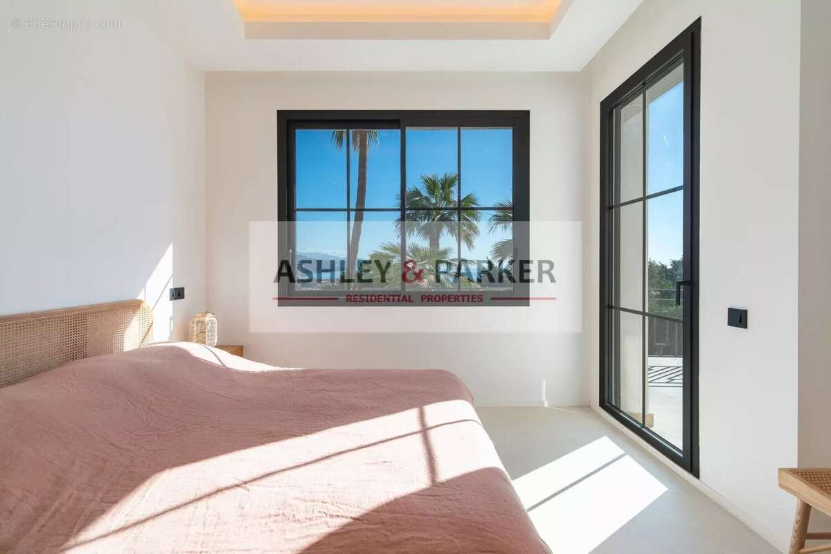 Maison à ROQUEBRUNE-CAP-MARTIN