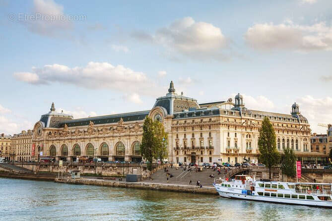 Appartement à PARIS-7E