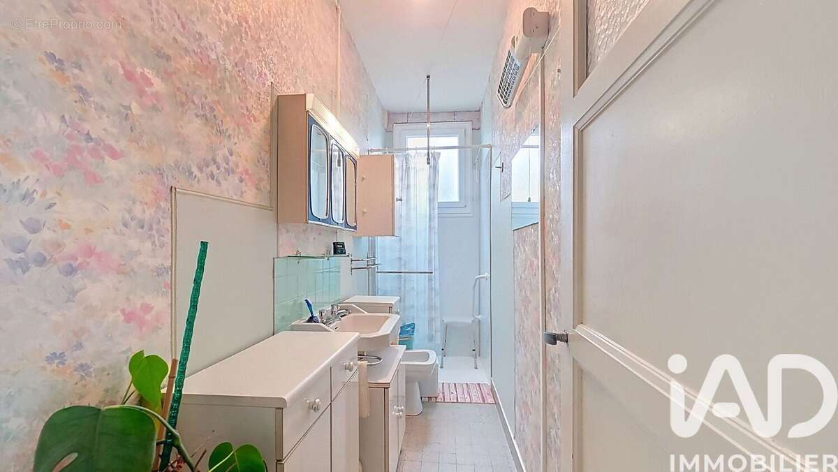 Photo 9 - Maison à YZEURE