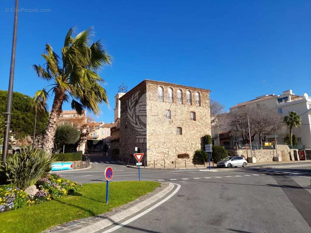 Commerce à SAINTE-MAXIME