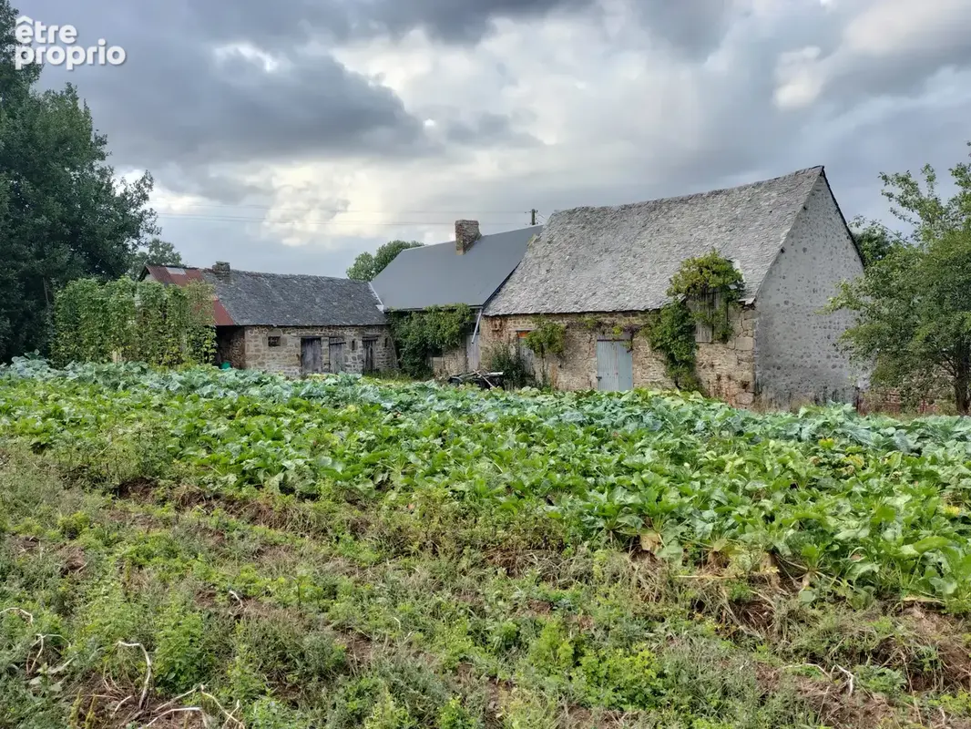 Commune de TRANS, en campagne, une maison en pierres à rénover intégralement. - photo 5