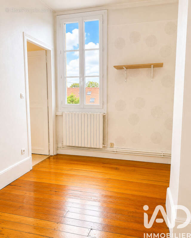 Photo 3 - Appartement à L'ISLE-ADAM