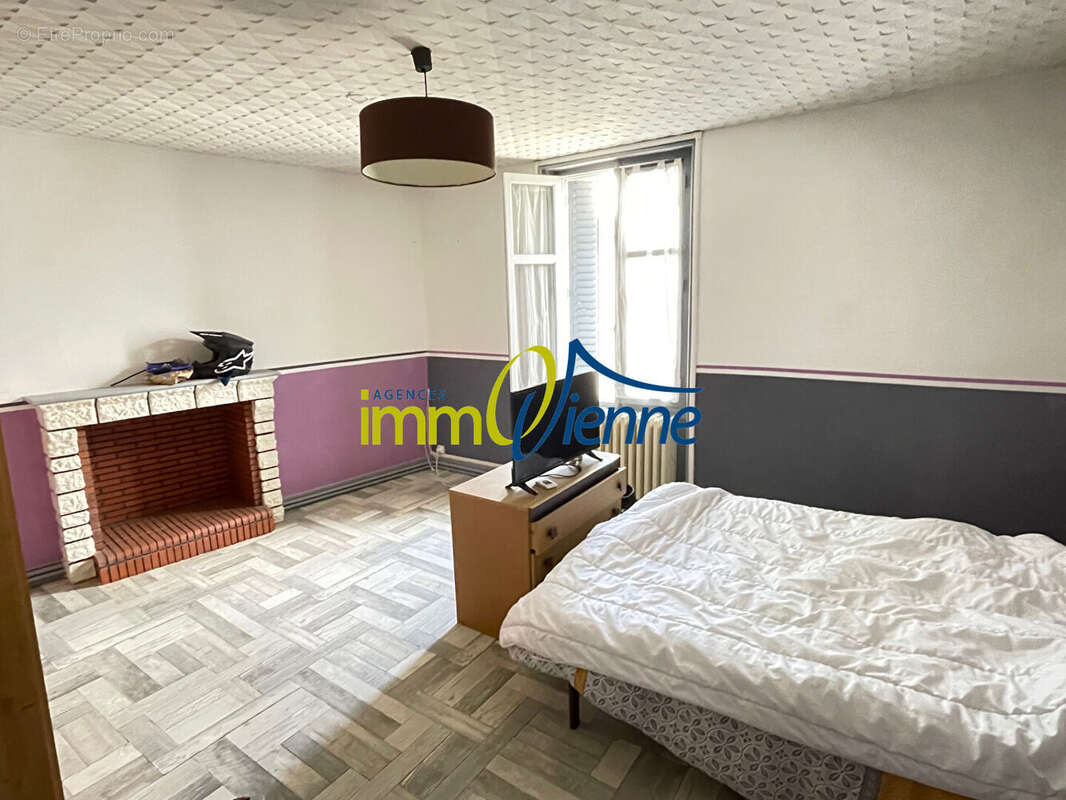 Appartement à VALDIVIENNE