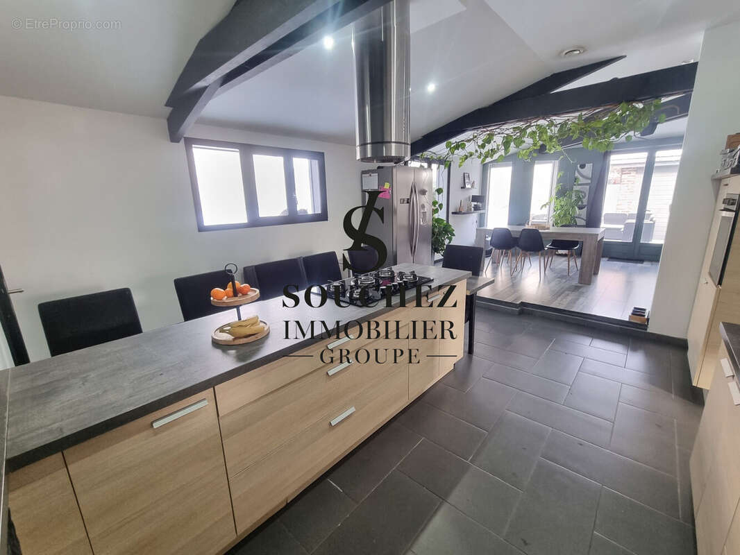 Maison à MONT-SAINT-ELOI