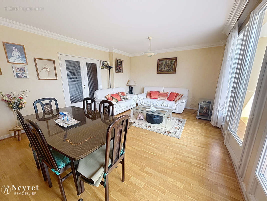 Appartement à FRANCHEVILLE
