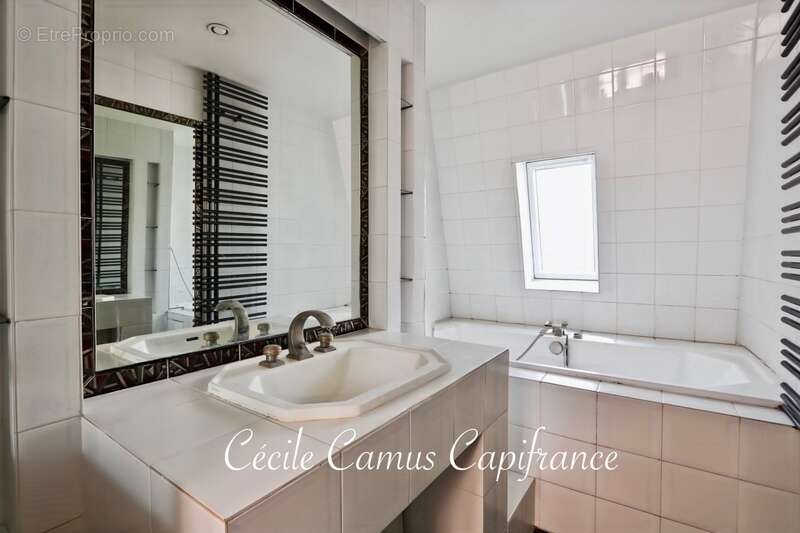 Appartement à PARIS-5E