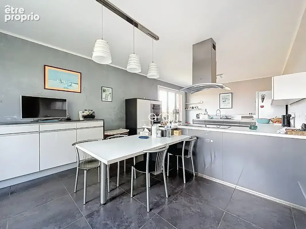 Maison 227 m² à Genech  - photo 6