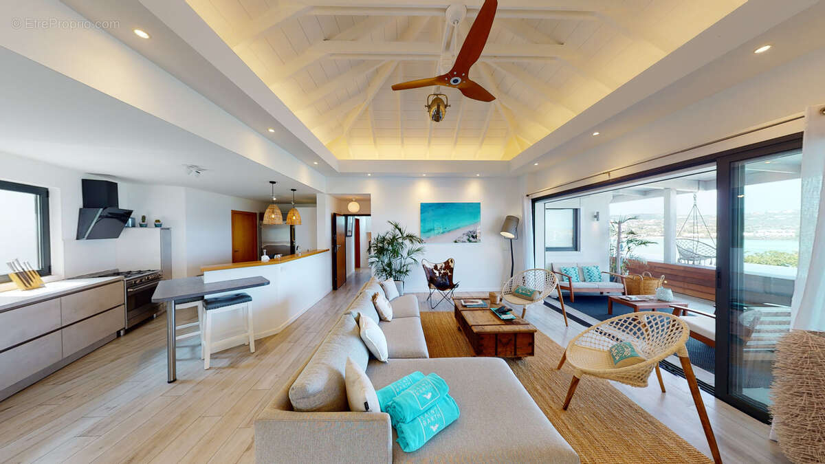 Maison à CAPESTERRE-BELLE-EAU