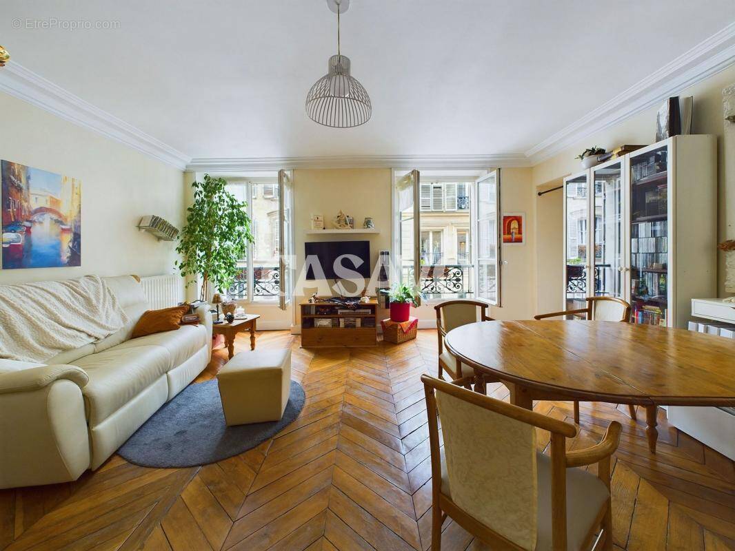 Appartement à PARIS-4E