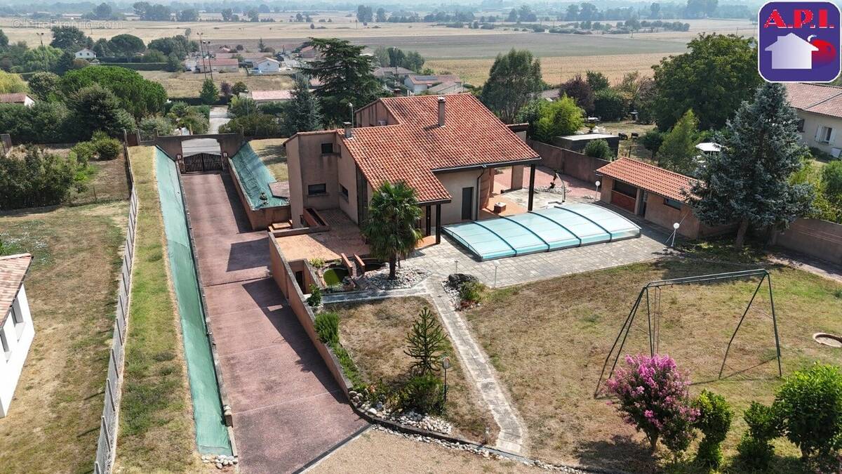 Maison à MIREMONT