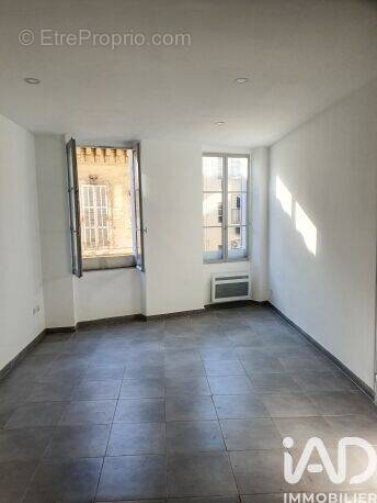 Photo 1 - Appartement à MARSEILLE-1E