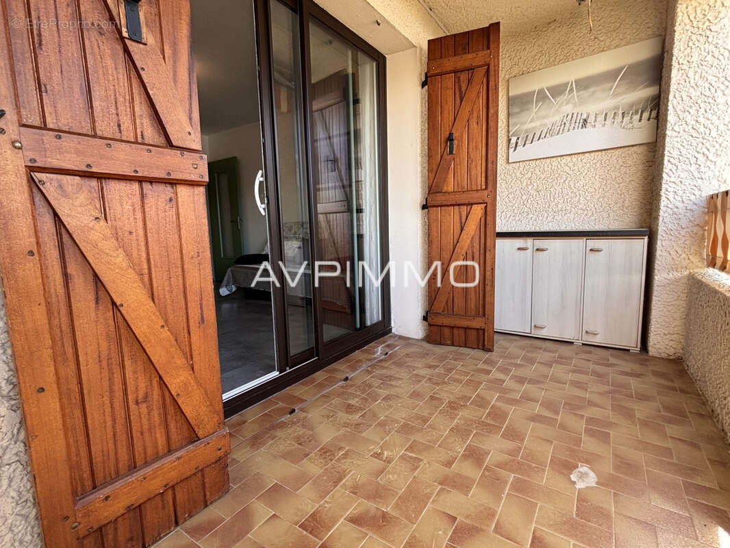 Appartement à SAINT-CYR-SUR-MER