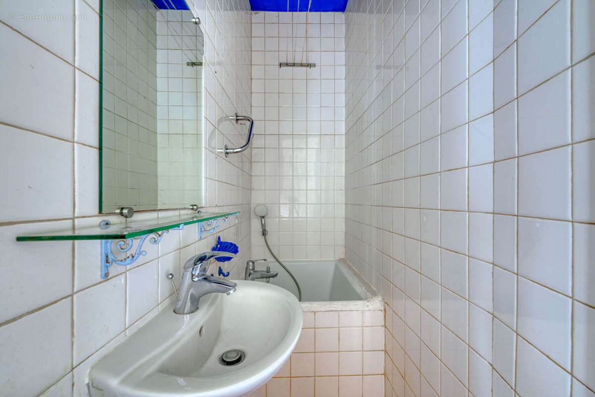 Appartement à PARIS-14E