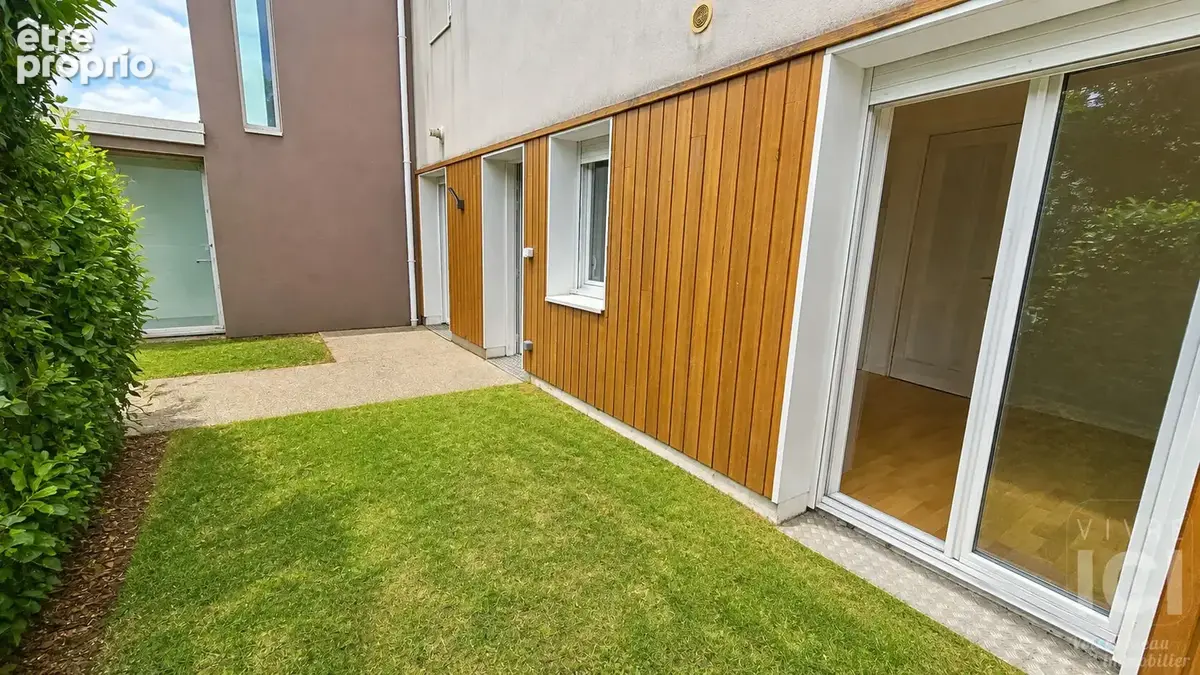 Appartement à SAINTE-LUCE-SUR-LOIRE