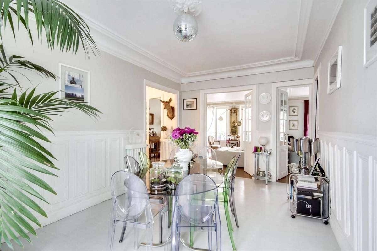 Appartement à PARIS-11E