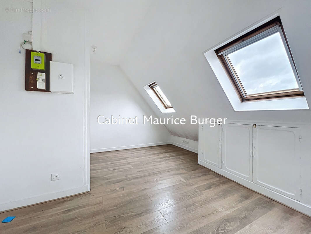 Appartement à PARIS-1E