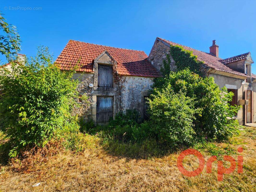 Maison à SAINT-GERMAIN-DES-BOIS