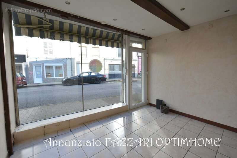 Exclusivité – immeuble de rapport avec local commercial et appartement t3 à montmédy (55600) - photo 8