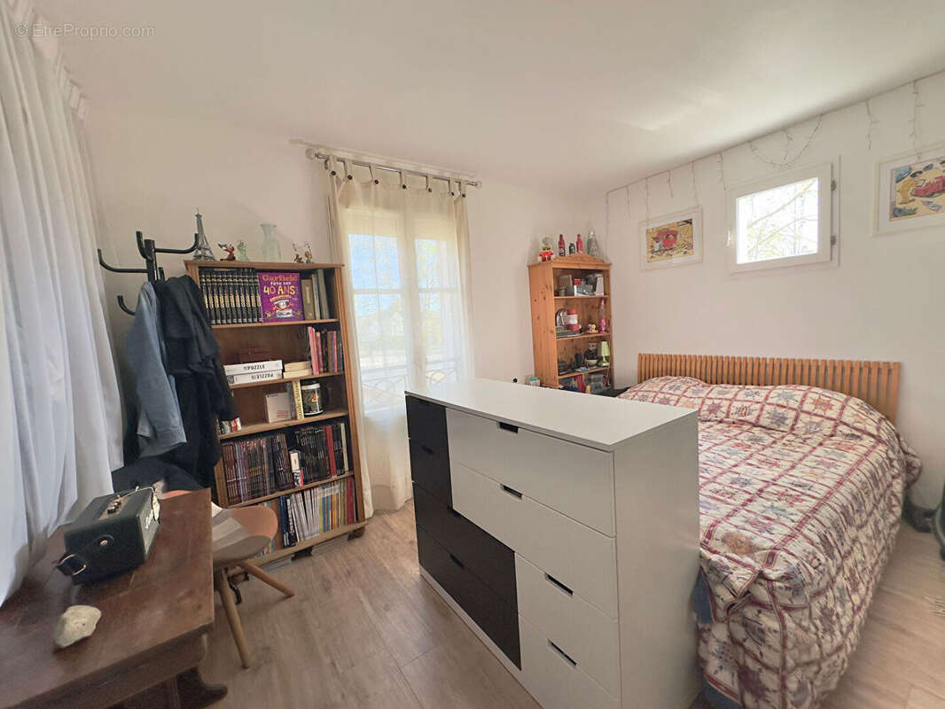 Maison à BAILLY-ROMAINVILLIERS