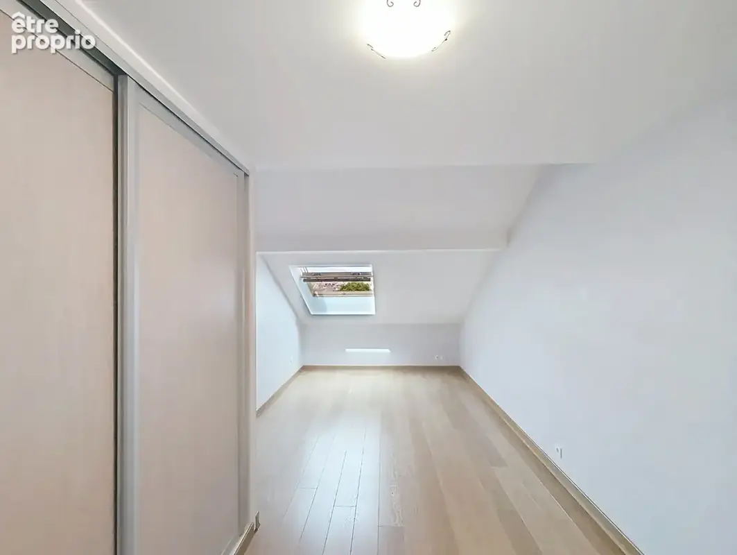 Appartement type attique La Roche Sur Foron 4 pièce(s) 96 m2 - photo 13
