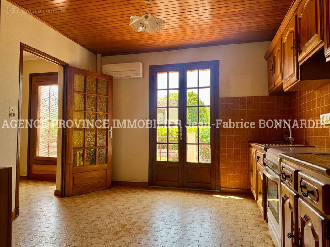 Maison à BOLLENE