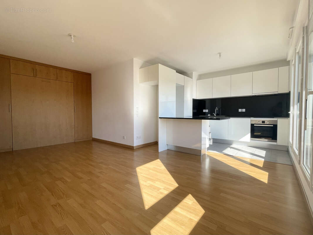 Appartement à PONTAULT-COMBAULT