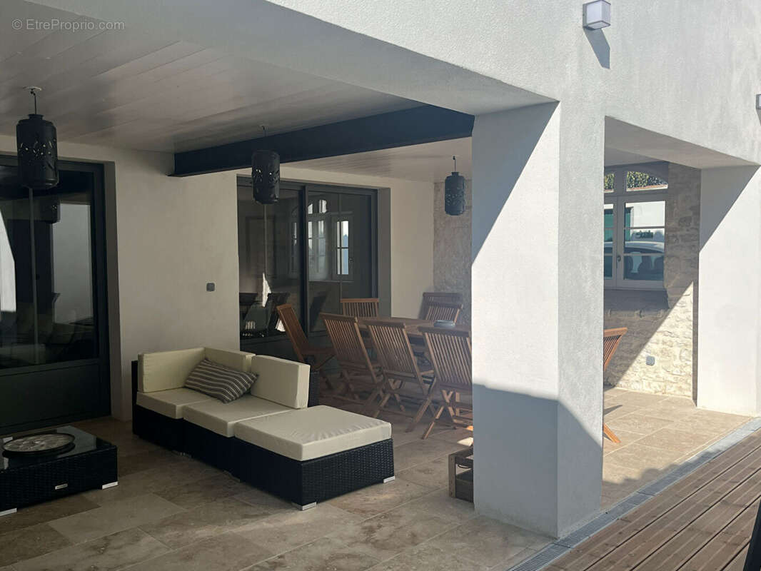 Maison à LE BOIS-PLAGE-EN-RE