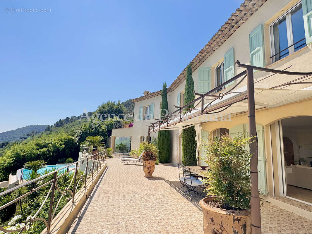 Maison à SPERACEDES