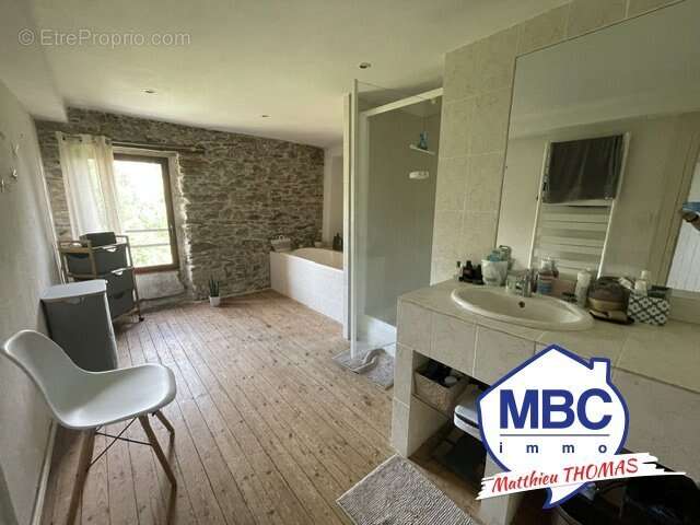 Maison de charme en pierres - photo 12