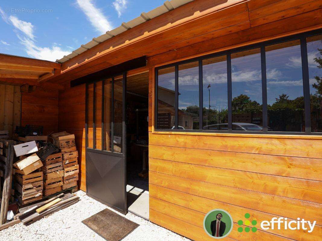 Maison 230 m² à Montmerle-Sur-Saone  - photo 21