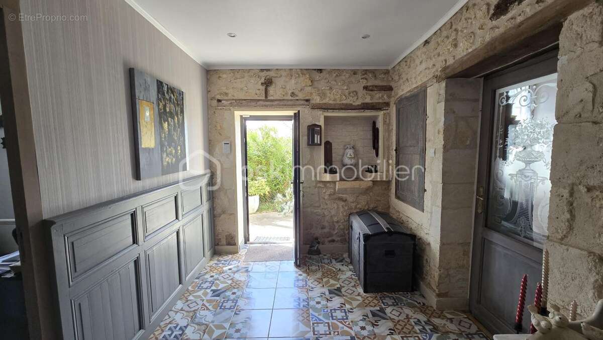 Maison en pierre avec piscine et climatisation - photo 2