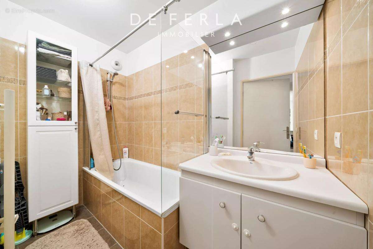 Appartement à ROSNY-SOUS-BOIS