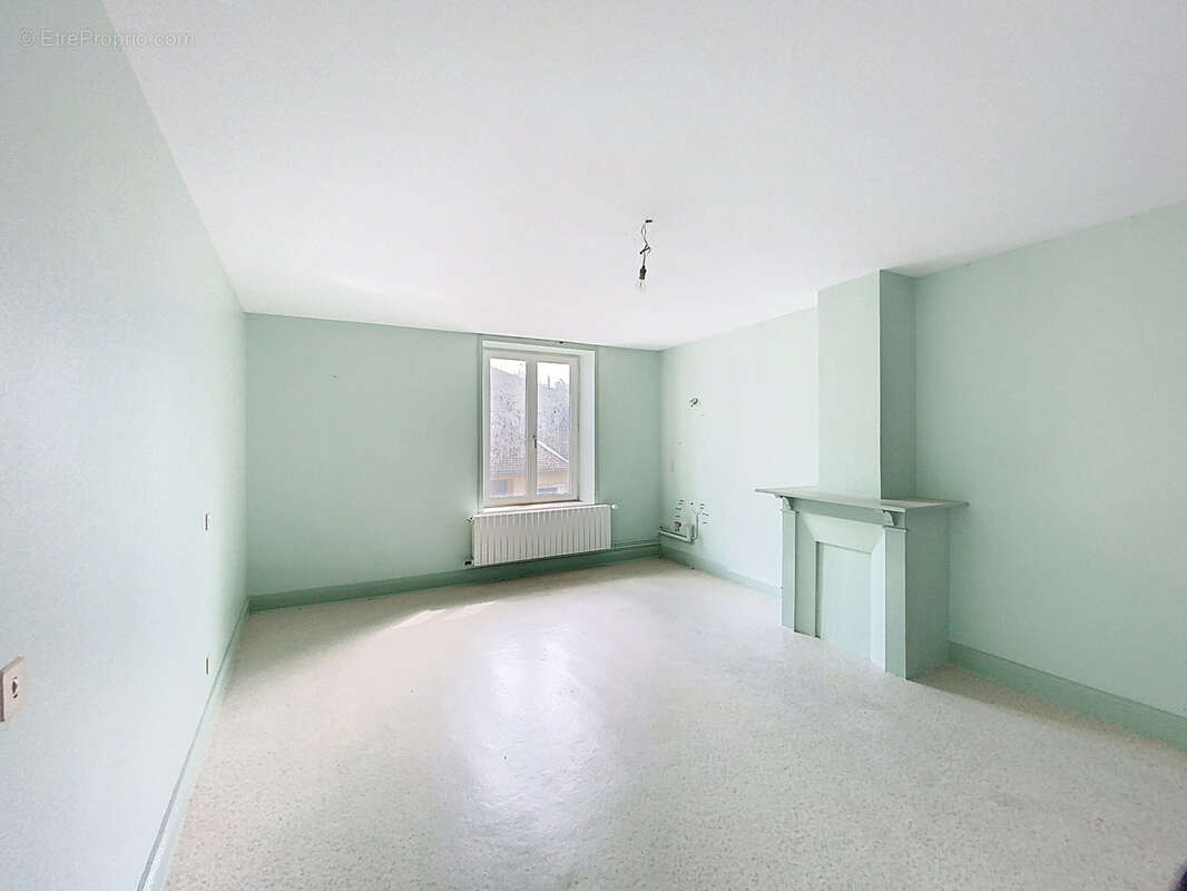 Maison à HAN-SUR-MEUSE