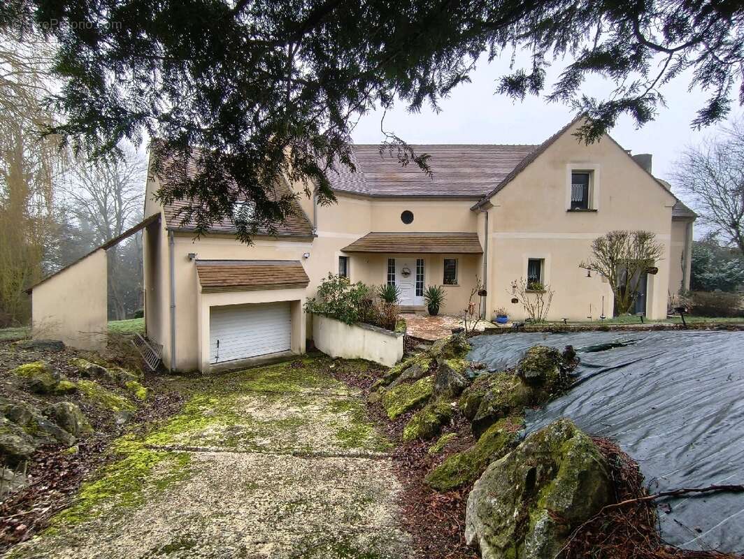 Maison à CHAMPAGNE-SUR-OISE