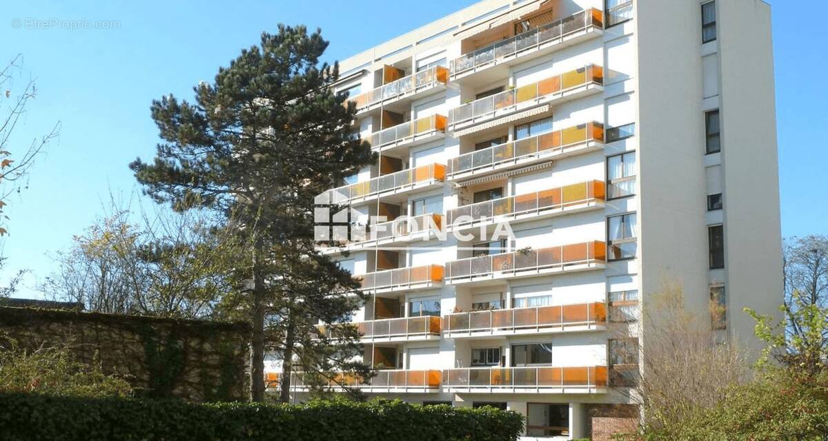 Appartement à MELUN